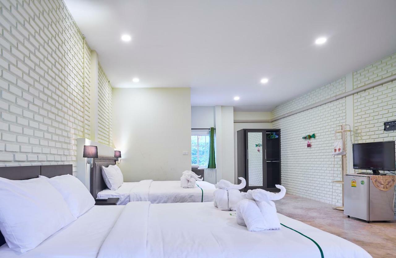 Отель Manyi Boutique House Чиангмай Экстерьер фото